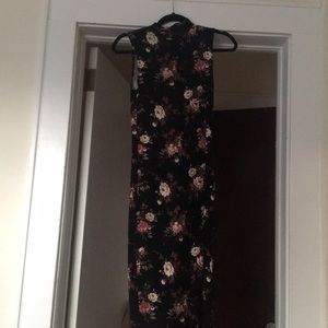 Sleeveless black foral midi